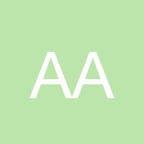 Profile Picture of Ayana Ayana (@ayana33321) on Poshmark